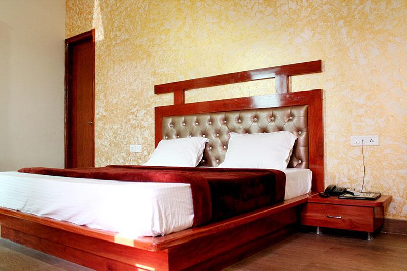 Grace Hotel Karnāl Zewnętrze zdjęcie