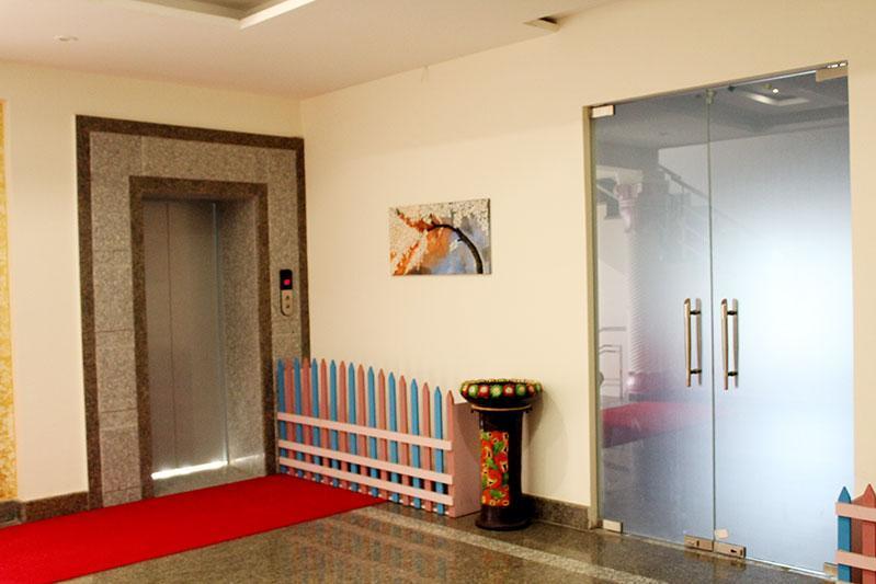 Grace Hotel Karnāl Zewnętrze zdjęcie
